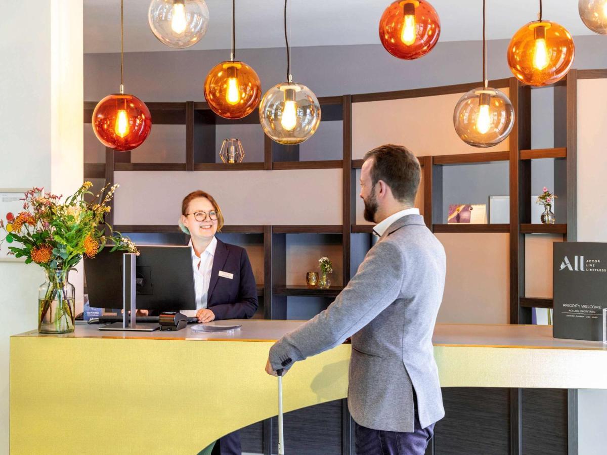 Mercure Hotel Duesseldorf Zentrum Bagian luar foto