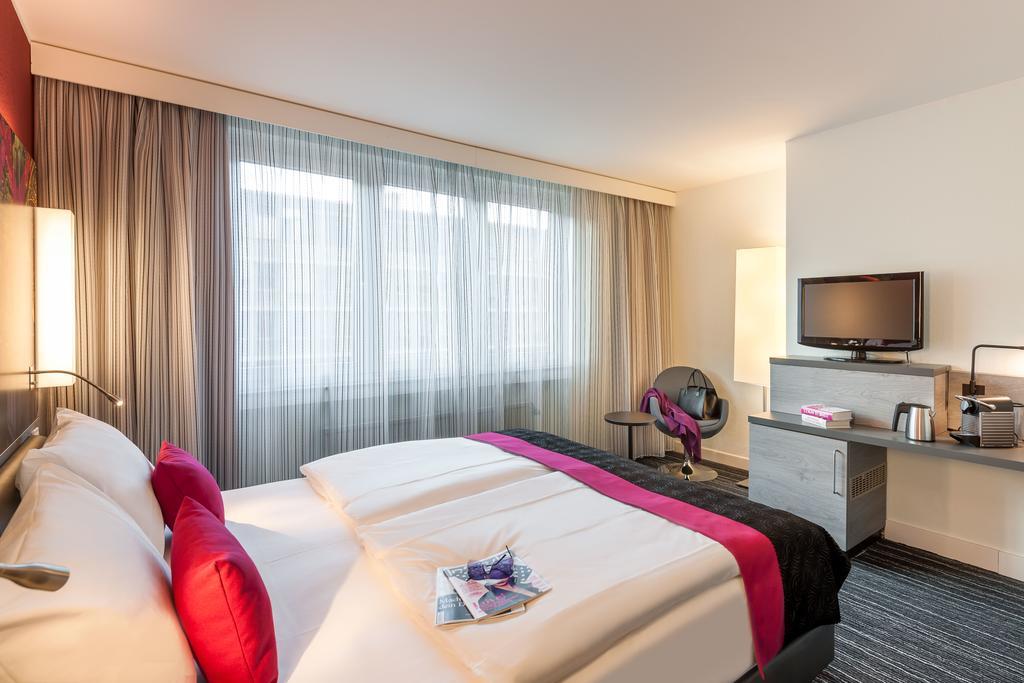 Mercure Hotel Duesseldorf Zentrum Ruang foto