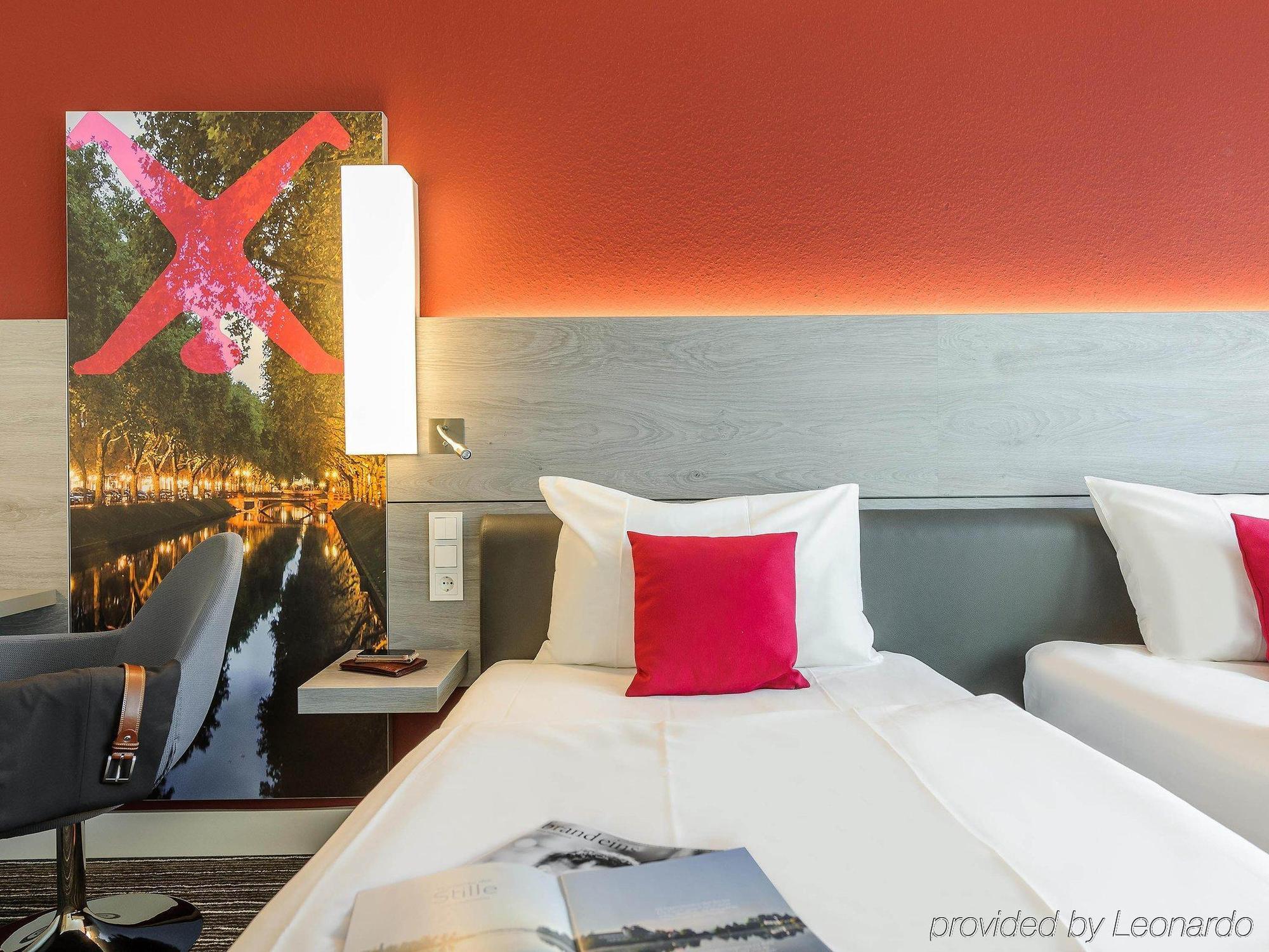 Mercure Hotel Duesseldorf Zentrum Bagian luar foto