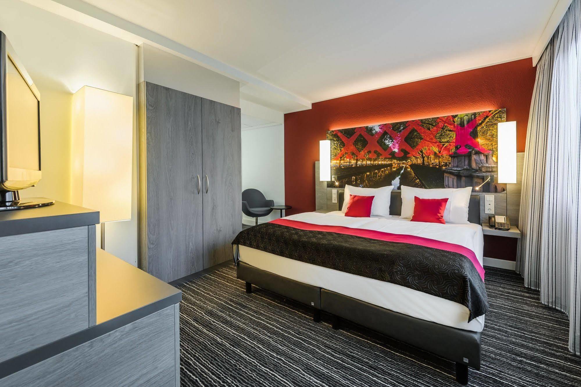 Mercure Hotel Duesseldorf Zentrum Bagian luar foto